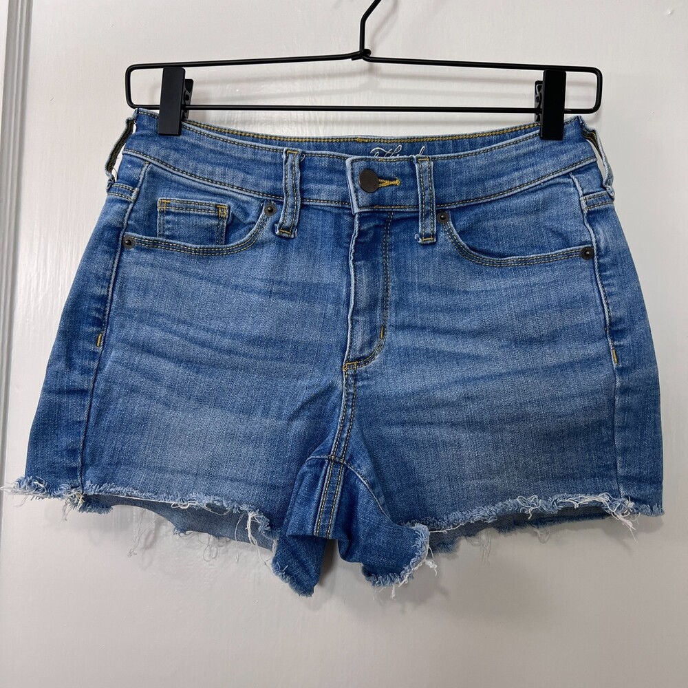 Universal Thread Women's High Rise Midi Denim Cut Off Shorts Size 2 / 26